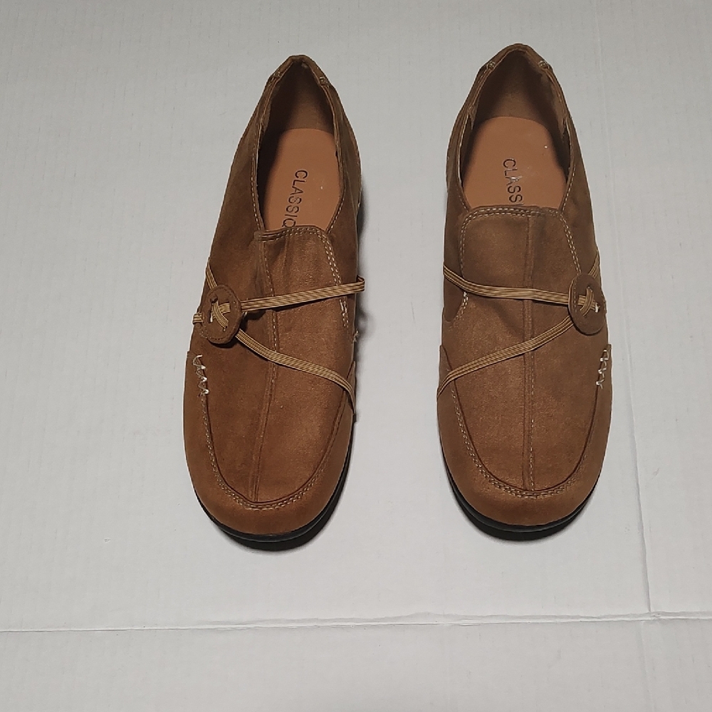 Ladies Classique Classic Brown Suede Loafers Moccasin-Style Size 9 Make An Offer